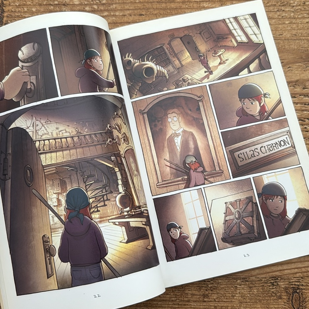 AMULET Comic Book - Picture 3 of 6